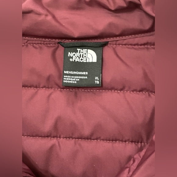 45% Less Than Retail - The North Face Jacket - Alpine Plum. XL - Picture 4 of 16